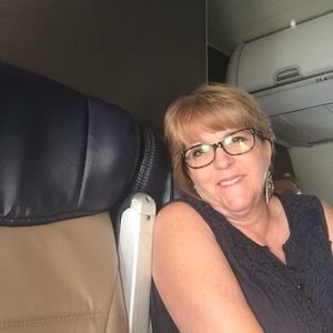 Meet your Posher, Cynthia